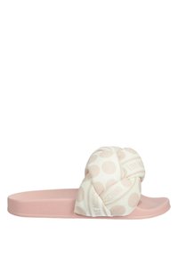 Geknoopte slide sandaal in lichtroze, met een textured band met stippen en merknaam, op een vlakke rubberen zool.