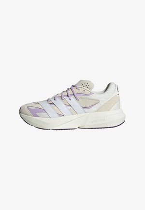 Zapatillas de correr ligeras con parte superior de malla en blanco y morado claro, con rayas blancas, talón texturizado y suela gruesa blanca.
