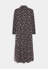 Robe noire à fleurs avec manches longues et col haut à volants. Présente des fleurs roses et blanches ainsi qu'un design fluide et plissé.