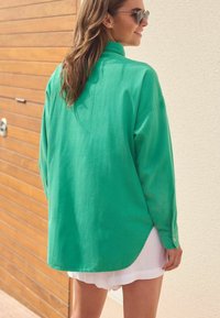 Next LOOSE FIT DENIM - Blúzka so zapínaním na gombíky - green