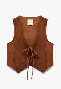 Gilet in suede marrone con scollatura a V profonda, apertura frontale con chiusura a lacci e orlo contornato. Etichetta visibile all'interno.