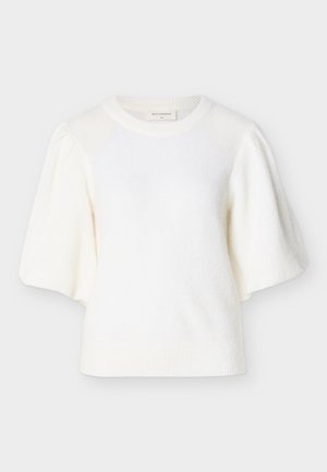 Pull blanc en tricot avec manches courtes bouffantes, col rond et ourlet côtelé. Texture douce avec un léger éclat. Design simple, sans motifs visibles.