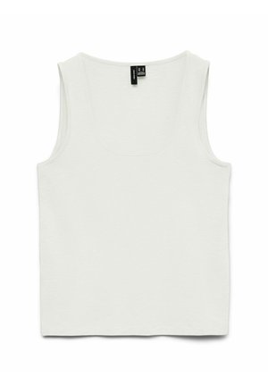 Witte mouwloze tanktop met een ronde halslijn en een zwart maatlabel aan de achterkant van de kraag, plat gelegd op een witte ondergrond.