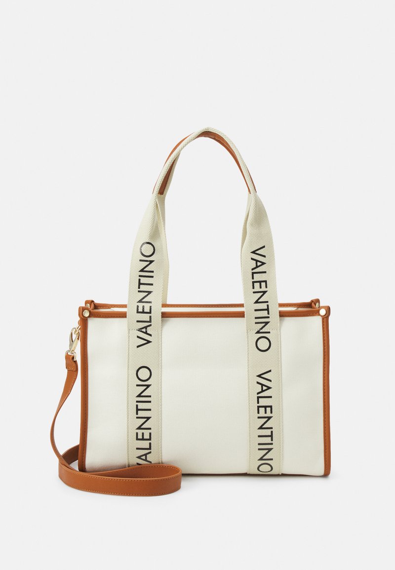 Sac fourre-tout en toile avec des accents en cuir marron. Doté de poignées imprimées avec "VALENTINO", une forme structurée et une bandoulière amovible.