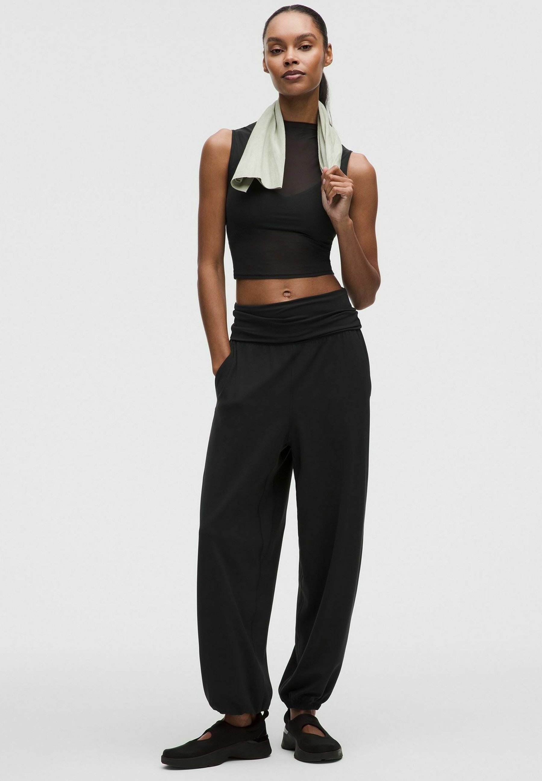 lululemon ALIGN™ FOLDOVER RELAXED - Trousers - black-/black - Zalando