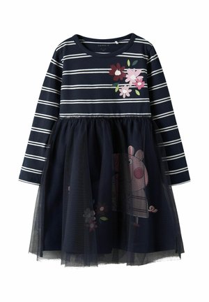 Navy-gestreiftes Kleid mit langen Ärmeln, das auf der Brust mit einem Blumenmuster und einem schwarzen Tüllüberwurf mit einem Charakterdesign verziert ist.