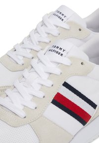 Tommy Hilfiger - Sneakersy niskie