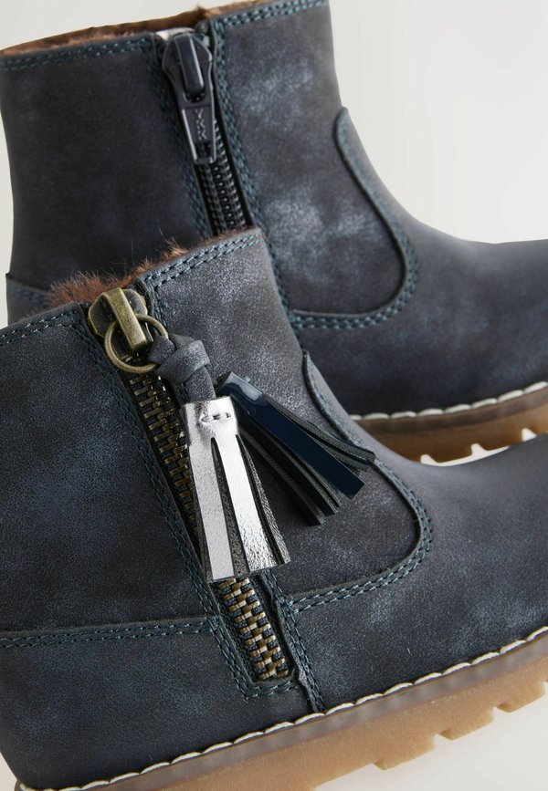 STANDARD FIT- CHELSEA ZIP TASSEL – Lauflernschuh