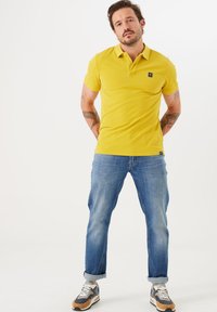 Garcia Polo - dandelion