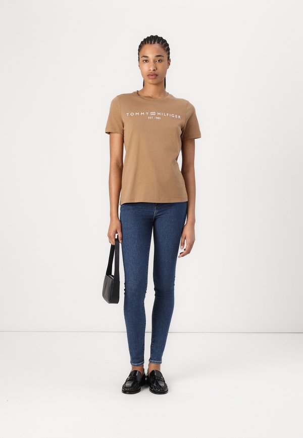 REGULAR FIT - Print T-shirt - hickory3