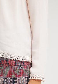 mint&berry Tunique - nude