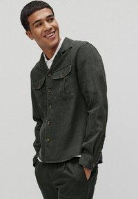 BONDELID NOAH LINEN - Lichte jas - dark green