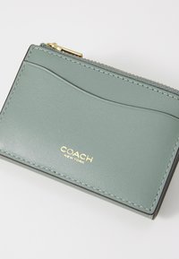 COACH ESSENTIAL CARD HOLDER WALLET - Wallet - sage