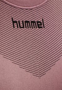 Hummel FIRST SEAMLESS - Undertrøjer - dusty rose