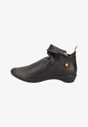 Classic ankle boots - blue