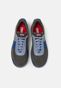 Camper SNEAKERS - Tenisky - grau blau