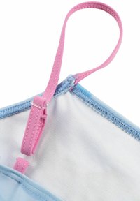 Schwimmtop mit einem blau-pinkfarbigen Design, pinken Trägern und hellblauem Stoff. Sichtbare Nähte und Plastikbeschläge.