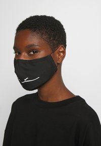 Karl Kani SIGNATURE FACE MASK - Maschera in tessuto - black