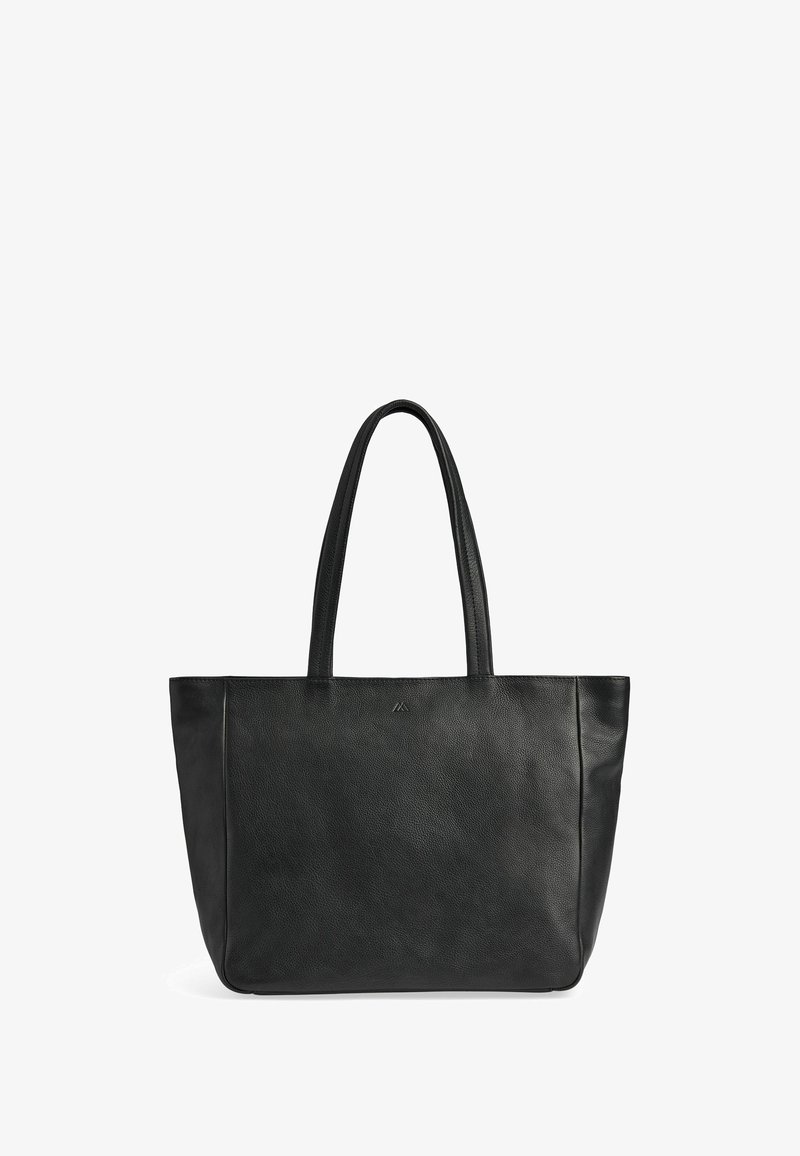 Sac fourre-tout en cuir noir avec deux poignées robustes, une surface texturée et un design spacieux. Il présente un logo minimaliste sur le devant.