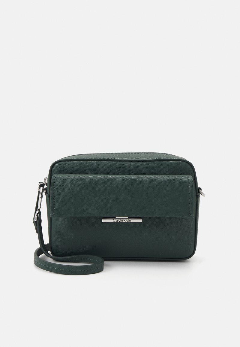 Calvin Klein LINEAR CAMERA BAG - Torba preko tijela - palm green