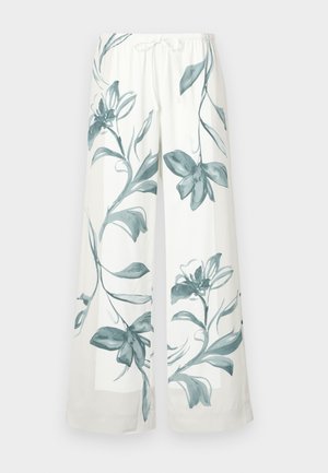 Aukšto juosmens, plačių kojų kelnės balto audinio su mėlynomis gėlėmis. Elastinga juosmens juosta su raiščiais, lygus paviršius, kasdienis dizainas.