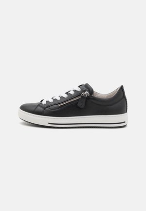 Baskets basses - schwarz