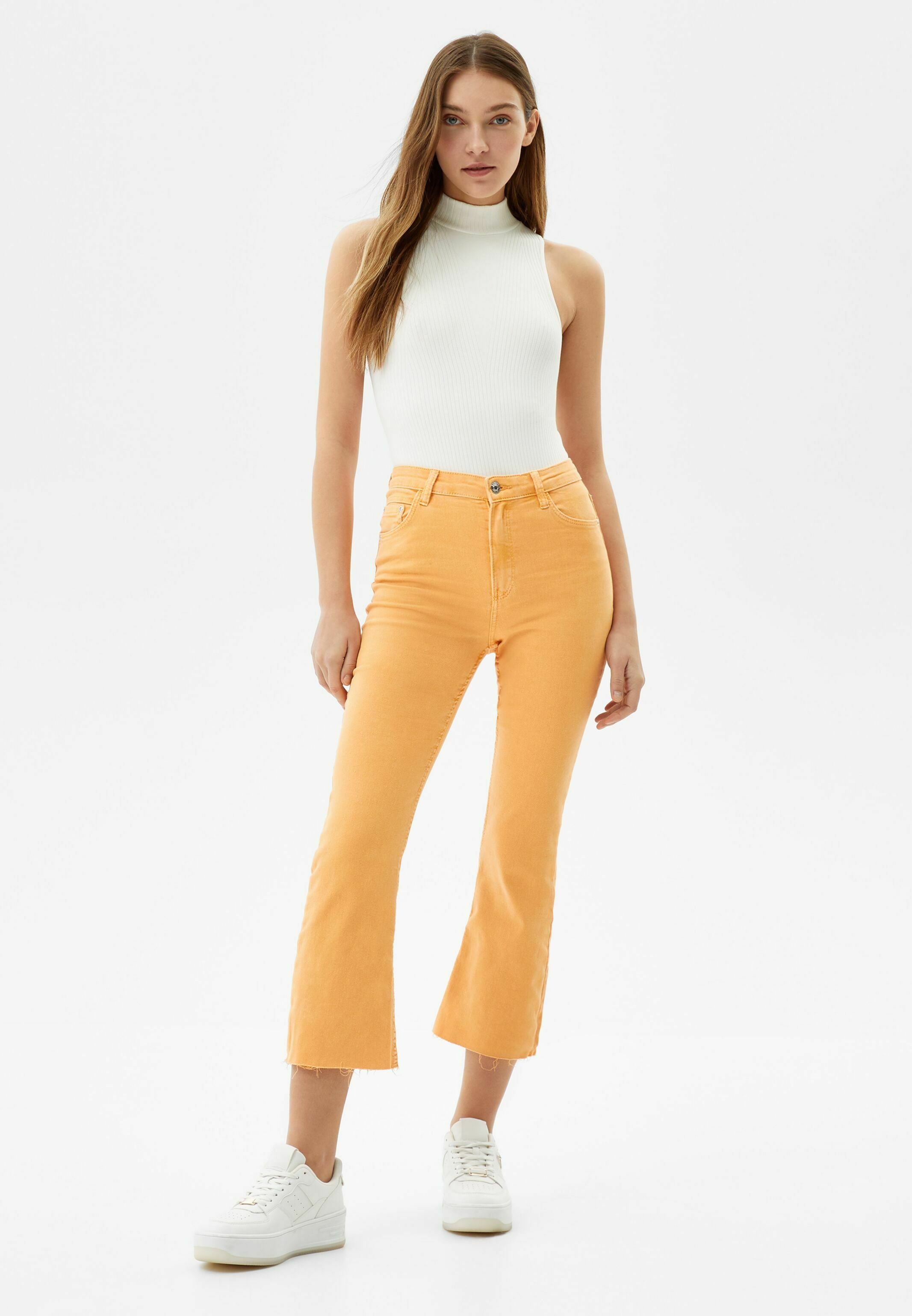 Bershka KICK FLARE TWILL - Pantaloni - orange/arancione - Zalando.it