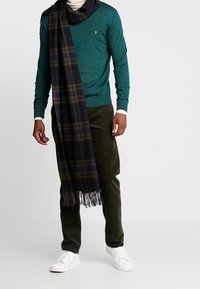 Farah Stickad tröja - green