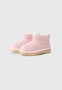UGG CLASSIC DAZZLE - Vinterstøvler - ribbon candy