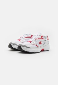 Champion RUN 00 LOW CUT SHOE UNISEX - Edzőcipő - white/red/new black