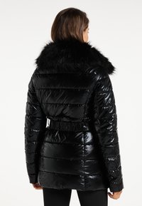 faina Vinterfrakke - black