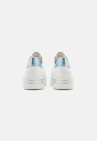 Gabor Comfort Zapatillas - weiss azur