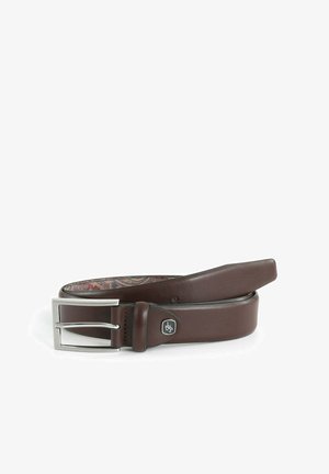 Brauner Ledergürtel mit einer silbernen Metallschnalle. Die Innenseite zeigt ein gemustertes Design. Flache, glatte Textur mit klassischer Form.