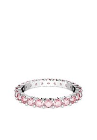 Rosa steinring med runde steiner satt i en polert sølvring med sirkulære detaljer. Glatt overflate, ensartet form og diskret utsmykning.