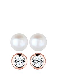 Boucles d'oreilles en perles et cristaux mettant en avant une perle ronde blanche surmontant un cristal clair, le tout dans un réglage en or rose agrémenté d'accents circulaires.