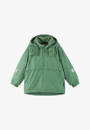 Zelená zateplená bunda s kapucí, zipem, dvěma předními kapsami, elastickými manžetami a reflexními detaily na rukávech. Hladký povrch.