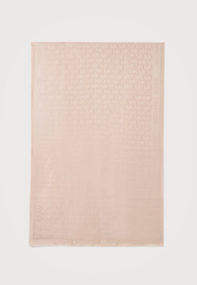 Foulard rectangulaire rose clair avec un motif subtil "MK" répété et le texte "Michael Kors" le long de la bordure.