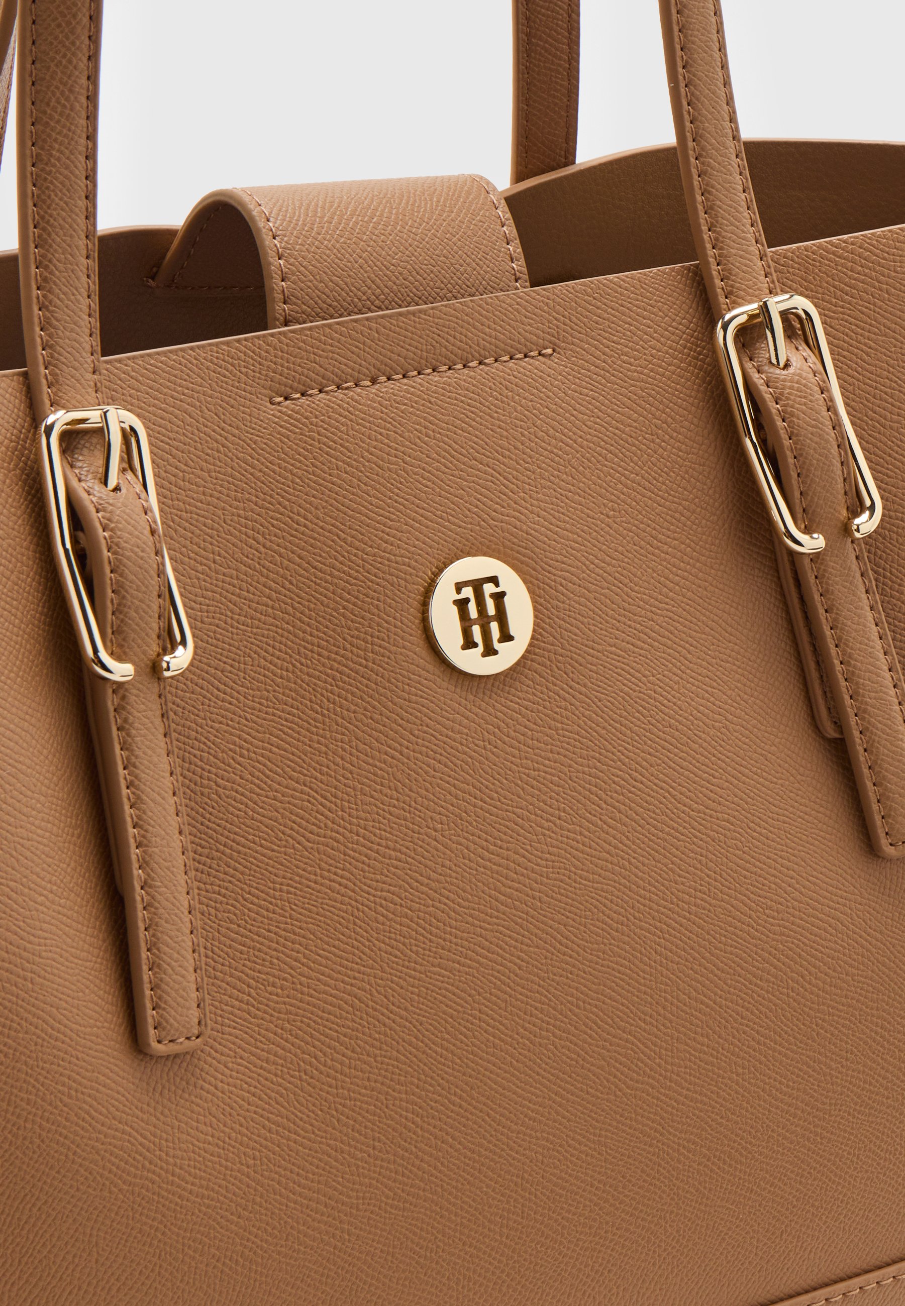 tommy hilfiger honey med tote set