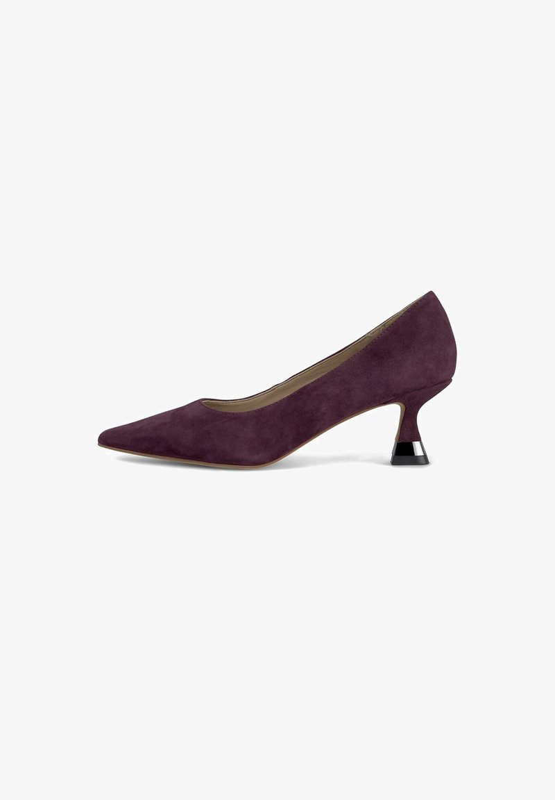 Pompe en suède violet avec un bout pointu et un talon géométrique unique noir et argent. Texture lisse avec une silhouette classique.