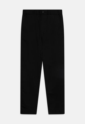 Pantalons noirs en tissu tissé avec un design à jambe droite, présentant des poches avant et une fermeture à bouton à la taille.
