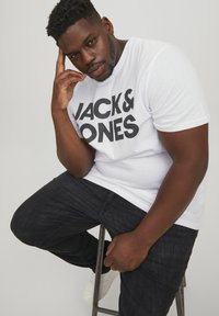 JACK&JONES PLUS Jjecorp Logo Tee: Maglietta Uomo Taglie Forti Con Girocollo, Basic Danese