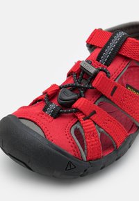 Keen SEACAMP II CNX CHILDREN UNISEX - Pārgājienu sandales - racing red/gargoyle