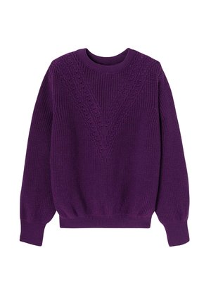 Pull en tricot violet avec un motif texturé en V, col côtelé et manches à poignet, présentant une coupe décontractée et une couleur unie.