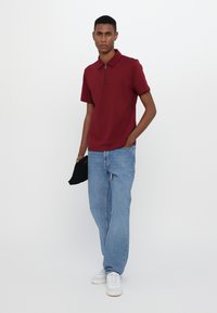 Michael Kors INTERLOCK ZIP  - Polo shirt - dark red