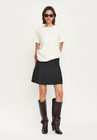 SRHENRIETTA KNIT - A-lõikeline seelik - black