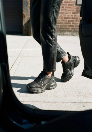 Buffalo, Sneakers basse - black