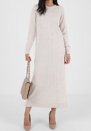 Strickkleid - beige