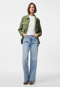 Pieces PCEFFI SHIRT - Button-down blouse - olivine