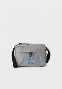 Neselectat, cloudburst