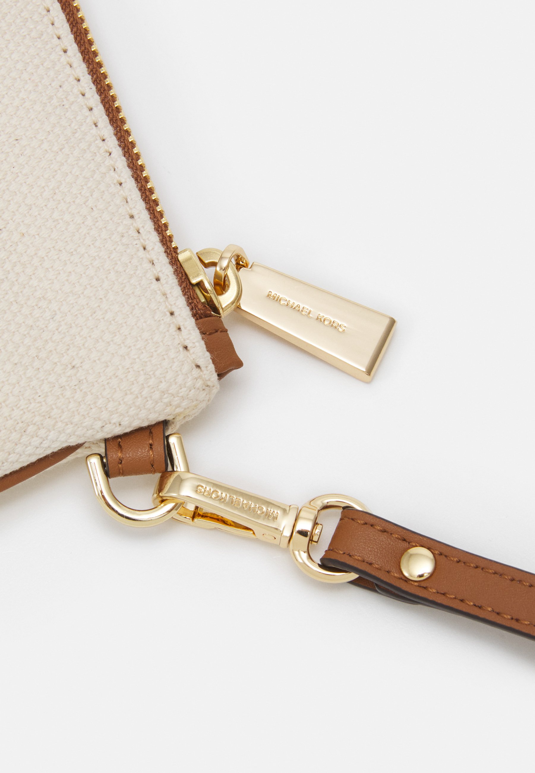 michael kors zip pouch